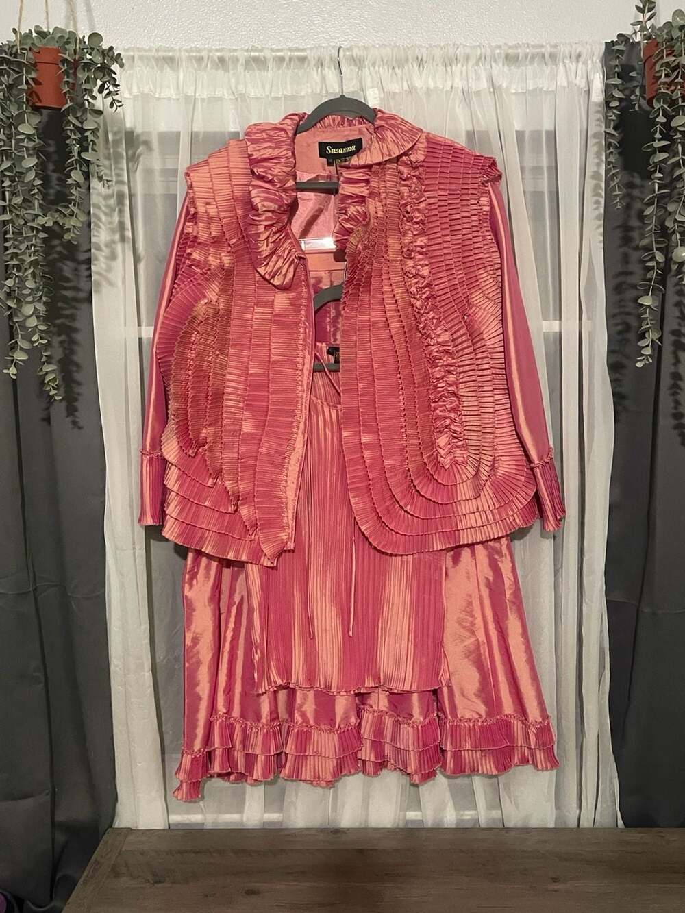 Susanna Vintage Iridescent Pink Pleated Skirt,tank top,Jacket 3 Piece Set 22